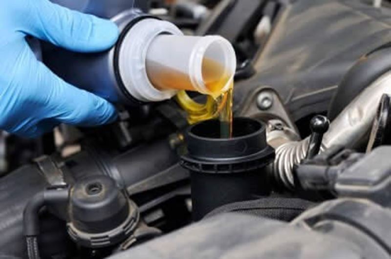 Why Engine Oil Change is Important for Vehicles?
